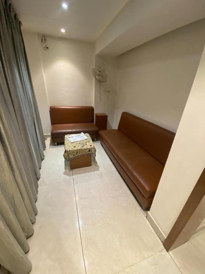 Hotel Raghupati Ayodhya Esterno foto